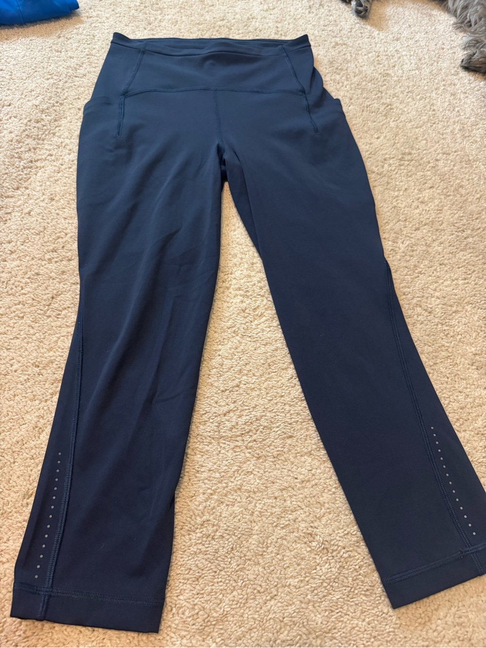 Lululemon Fast and Free Crop Nulux Navy Reflective Zip Pocket Size 4